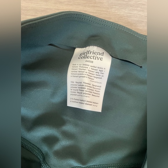 Girlfriend collective dark green high waisted leggings - Picture 5 of 6